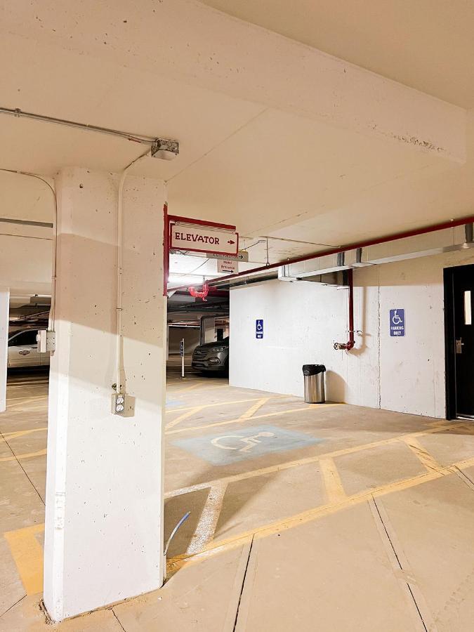 Ramada By Wyndham Fort Mcmurray Exterior photo