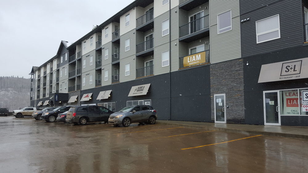 Ramada By Wyndham Fort Mcmurray Exterior photo